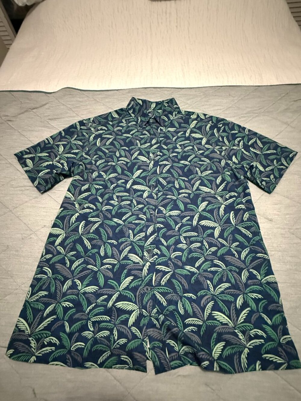 Mens Kahala Palm Lines Performance Aloha Hawaiian Shirt Navy Sz M EUC